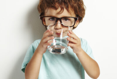 С какого возраста детям можно давать минеральную воду, С какого возраста детям можно давать минеральную воду