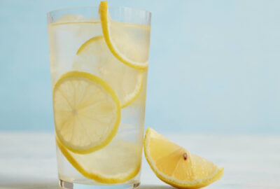 Вода с лимоном: основные мифы о воде с лимоном, польза и вред, Вода с лимоном: основные мифы о воде с лимоном, польза и вред